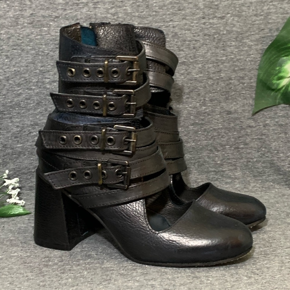 Freebird Tali Black Leather Strappy Chunky Boots 7